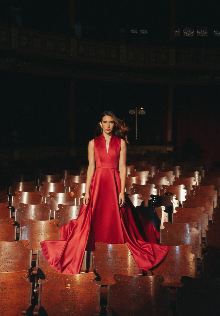 María Teresa Gown